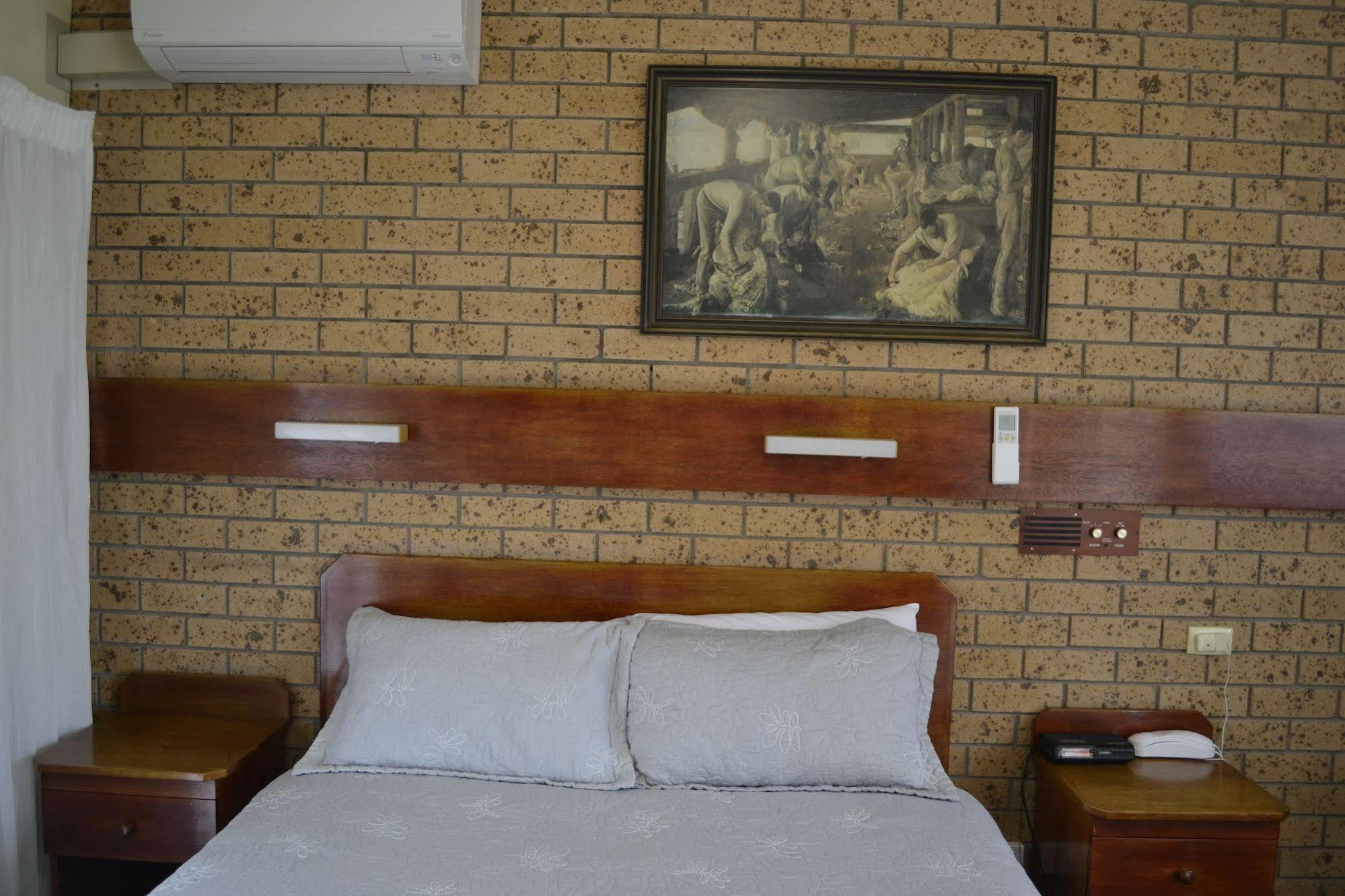 Colac Mid City Motor Inn ภายนอก รูปภาพ