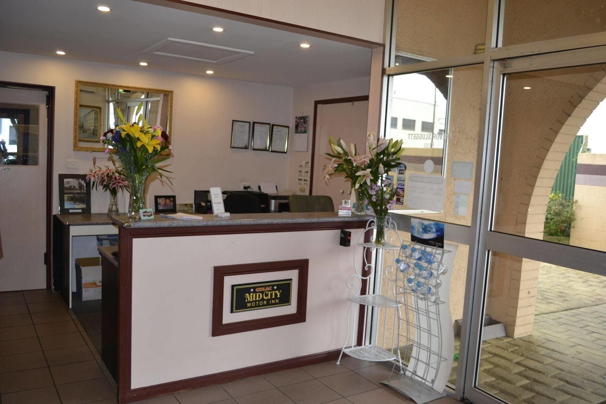 Colac Mid City Motor Inn ภายนอก รูปภาพ
