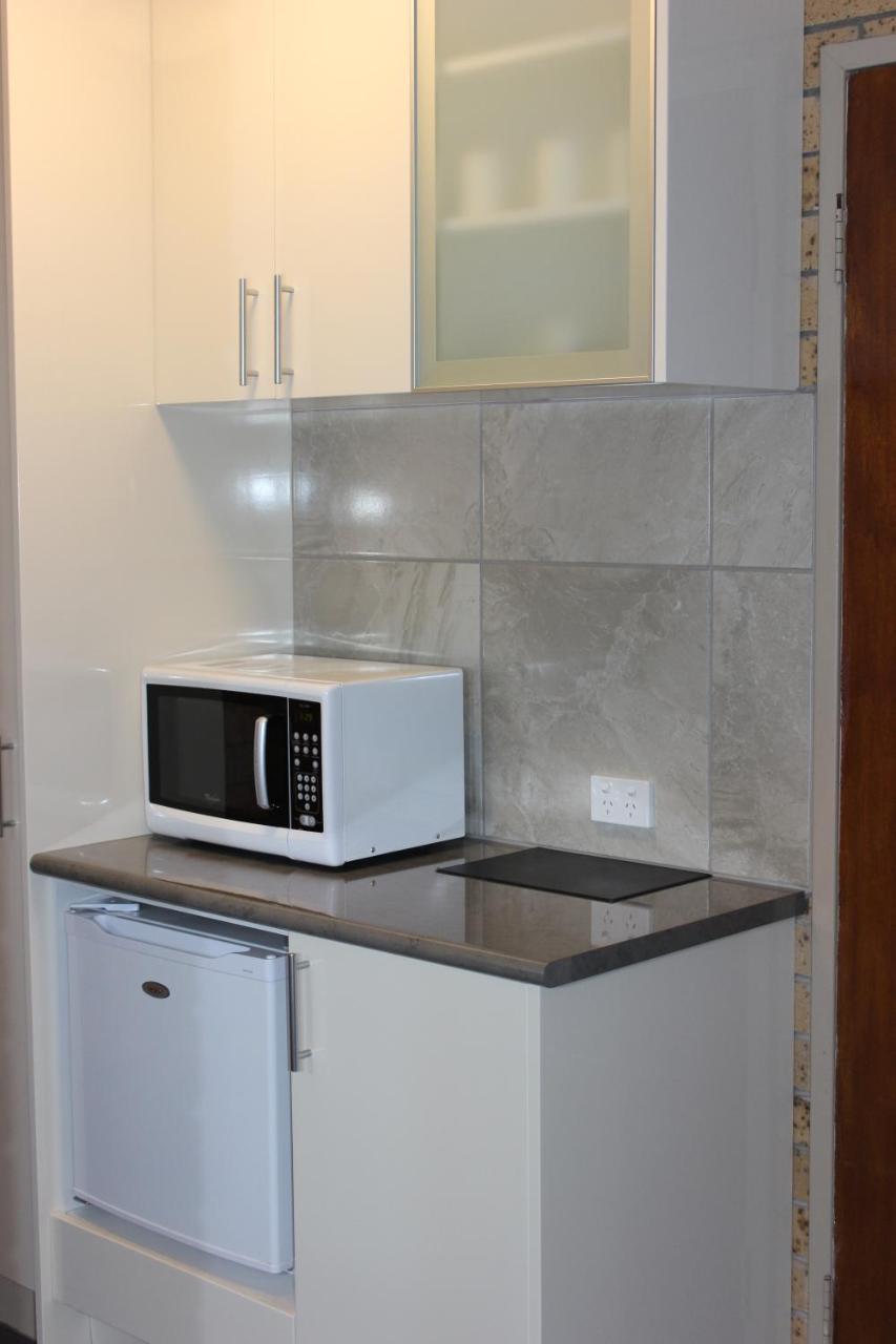 Colac Mid City Motor Inn ภายนอก รูปภาพ