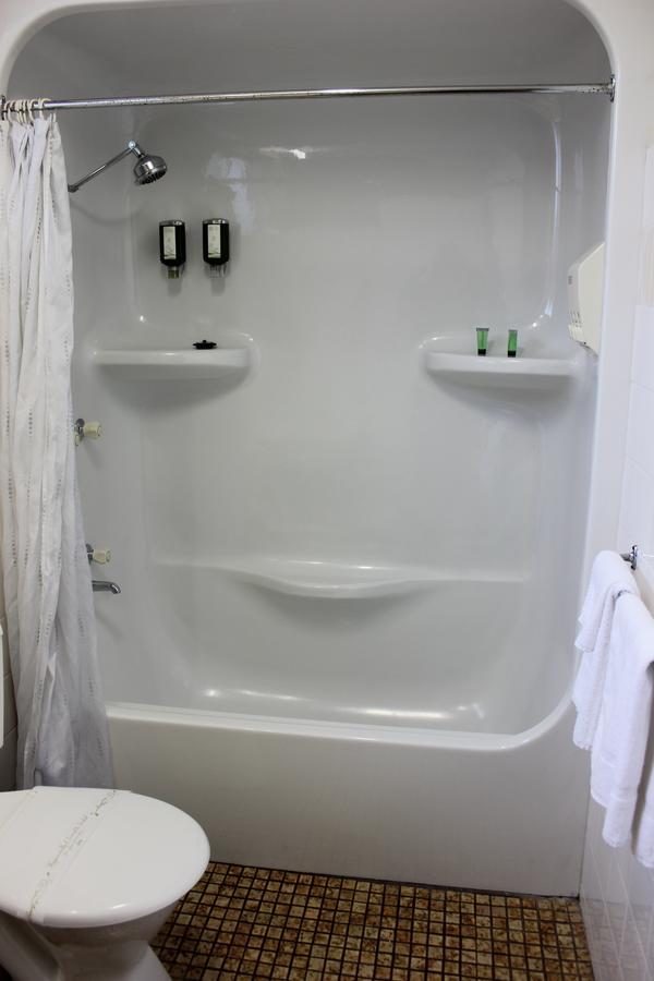Colac Mid City Motor Inn ภายนอก รูปภาพ